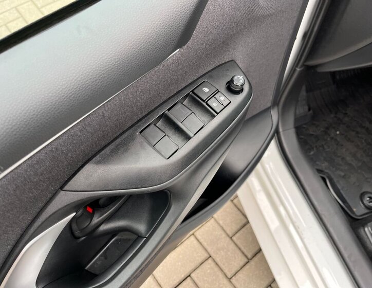 Toyota Yaris Hatchback 1,5 l 68 kw