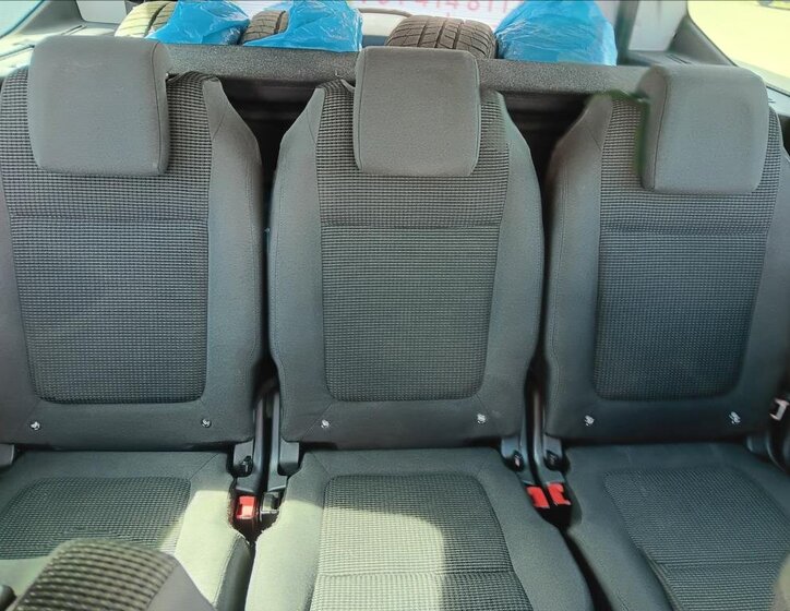 Peugeot 5008 MPV 1,6 l 88 kw