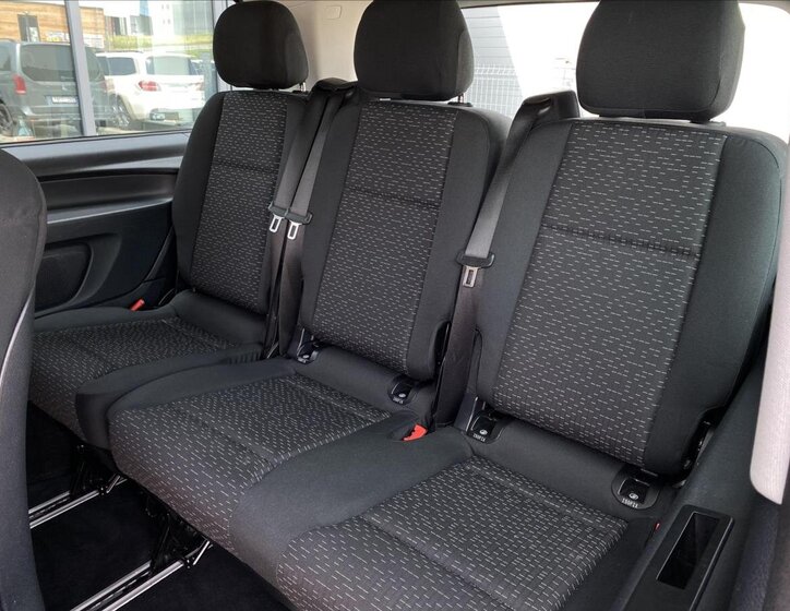 Mercedes-Benz Vito 12