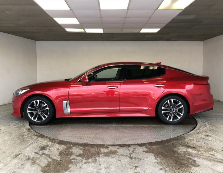 KIA Stinger 4