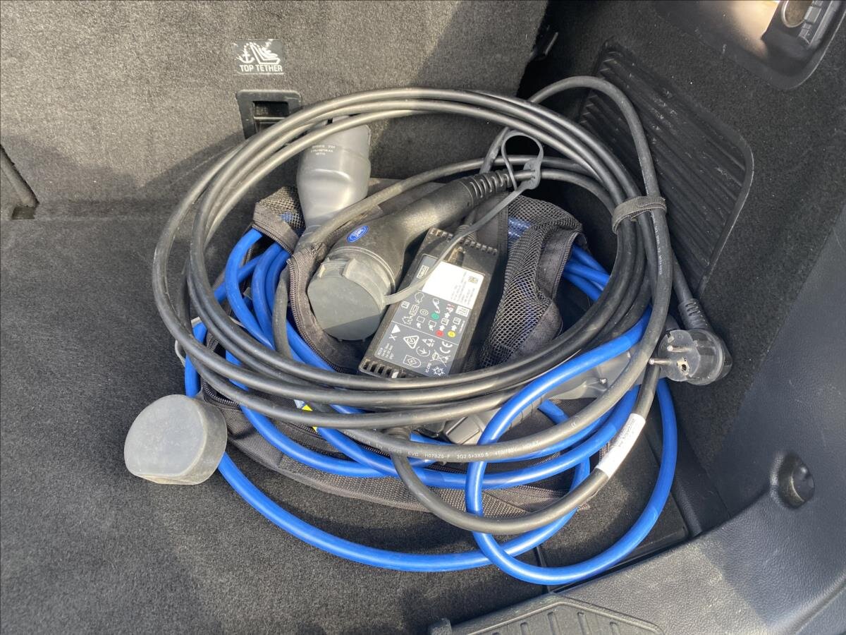 Ford Explorer SUV 3,0 l 267 kw