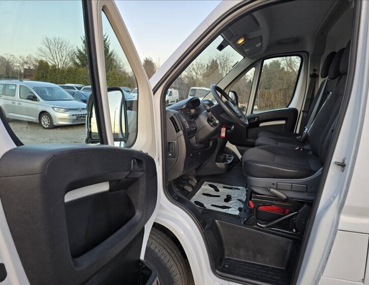 Citroën Jumper Skříň 2,2 l 88 kw