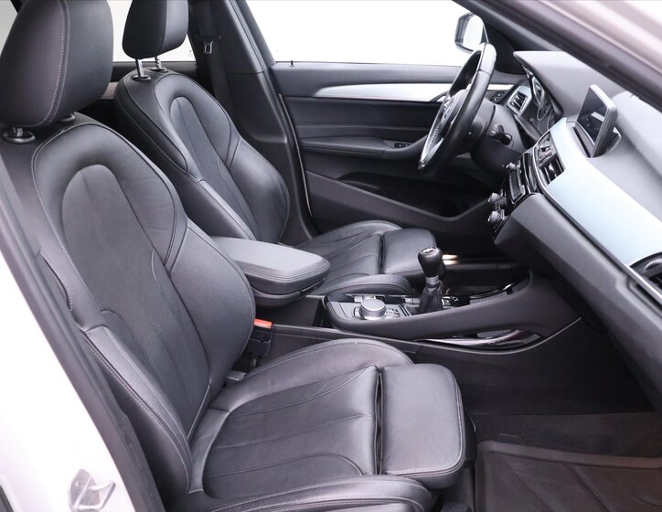 BMW X1 SUV 2,0 l 140 kw