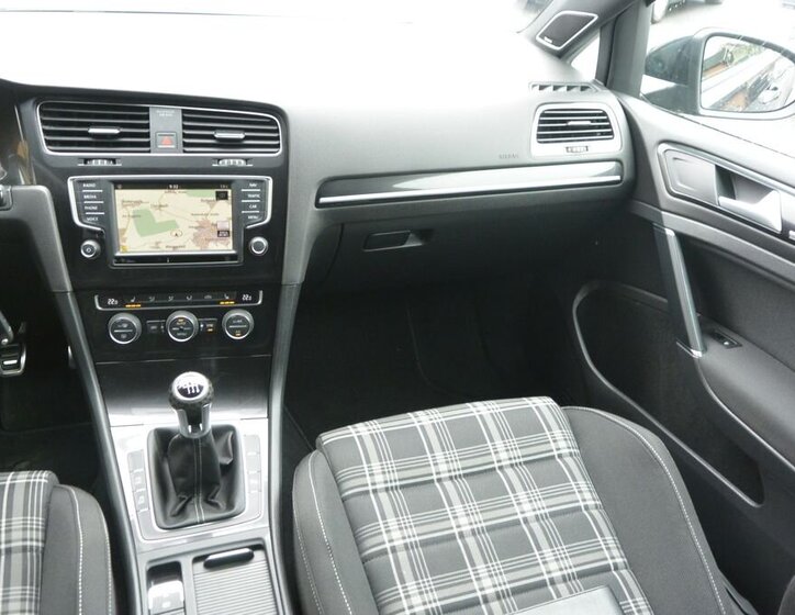 Volkswagen Golf Kombi 2,0 l 135 kw