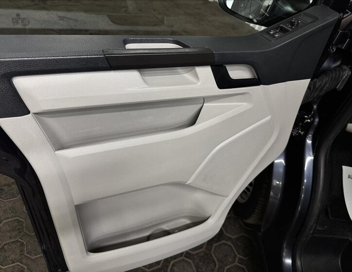 Volkswagen Transporter 14