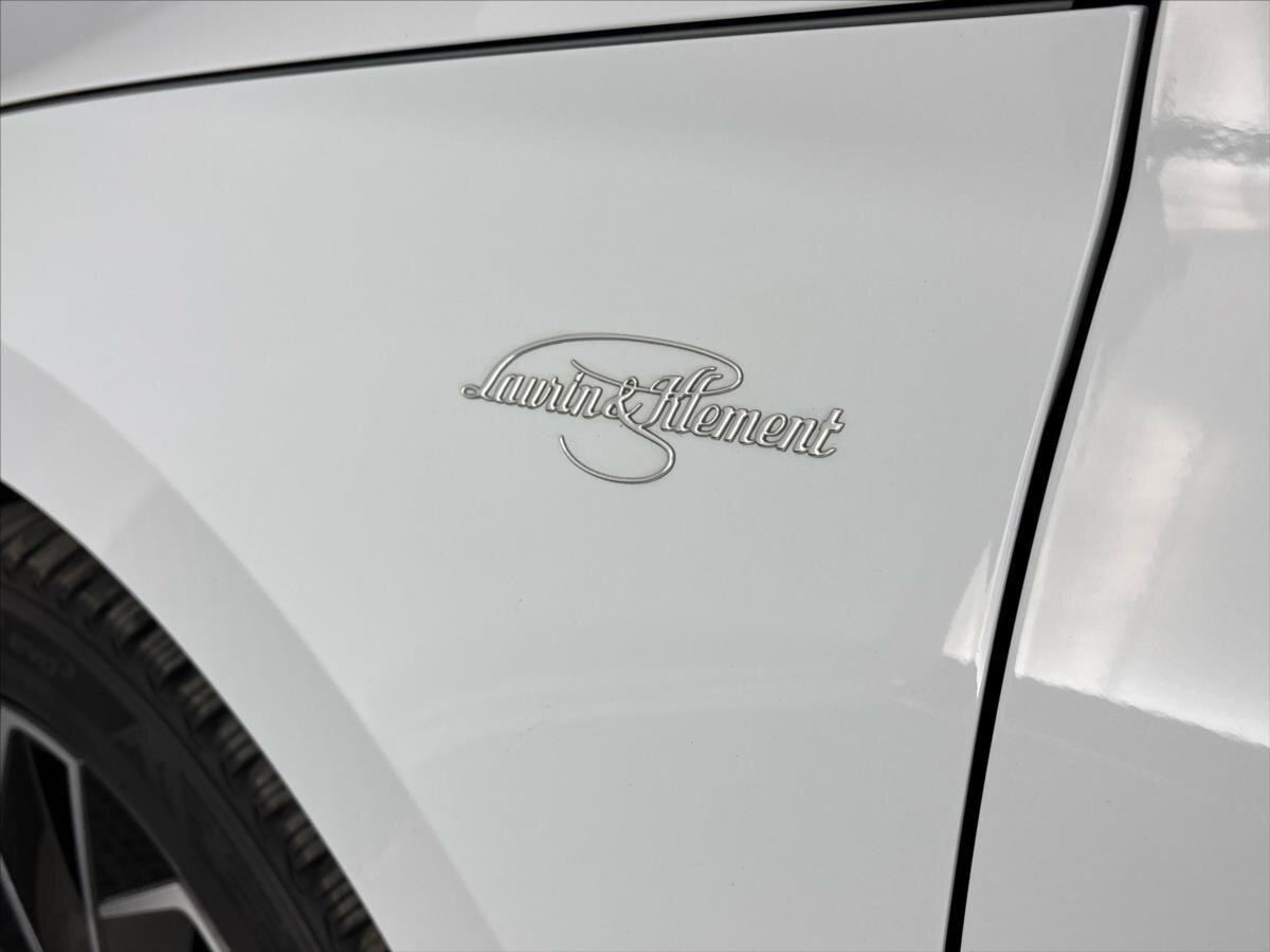 Škoda Superb Sedan / Limuzína 1,4 l 160 kw