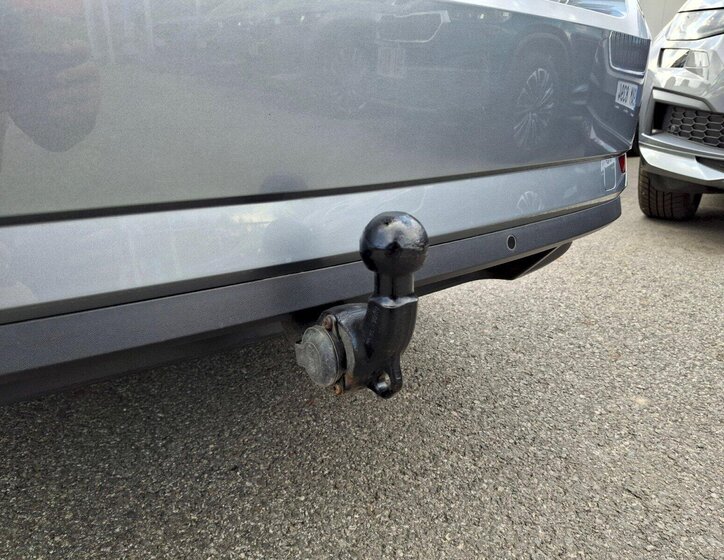 Škoda Superb Sedan / Limuzína 2,0 l 140 kw