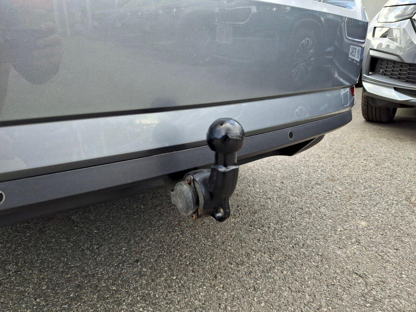 Škoda Superb Sedan / Limuzína 2,0 l 140 kw