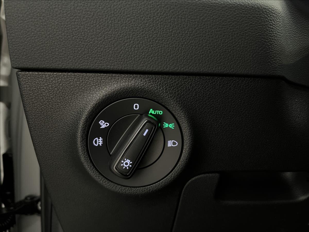 Škoda Karoq SUV 1,5 l 110 kw