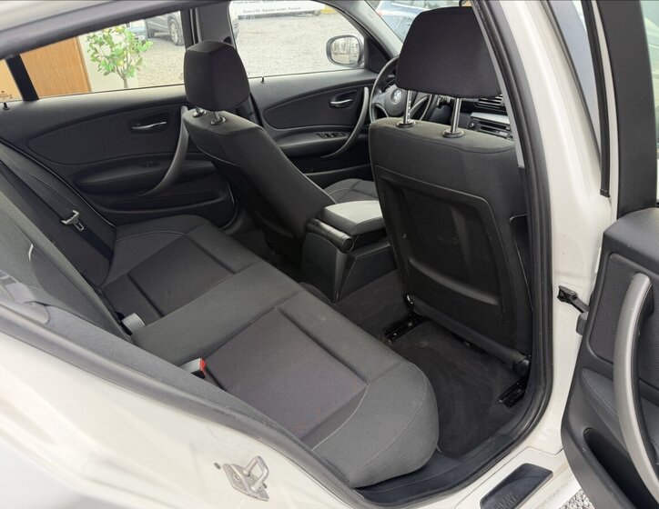 BMW Řada 1 Hatchback 2,0 l 105 kw