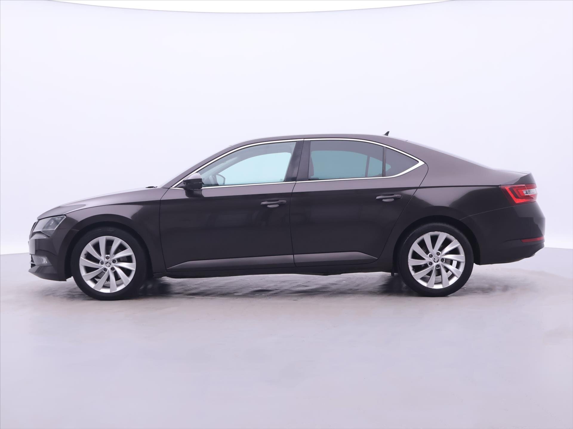 Škoda Superb Liftback 2,0 l 110 kw