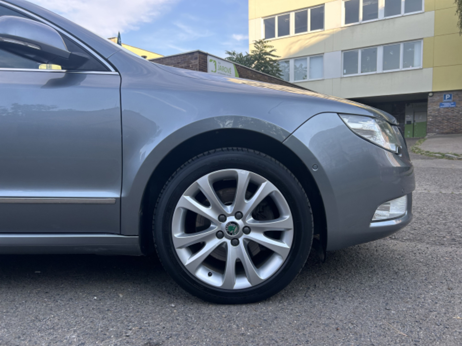 Škoda Superb 14