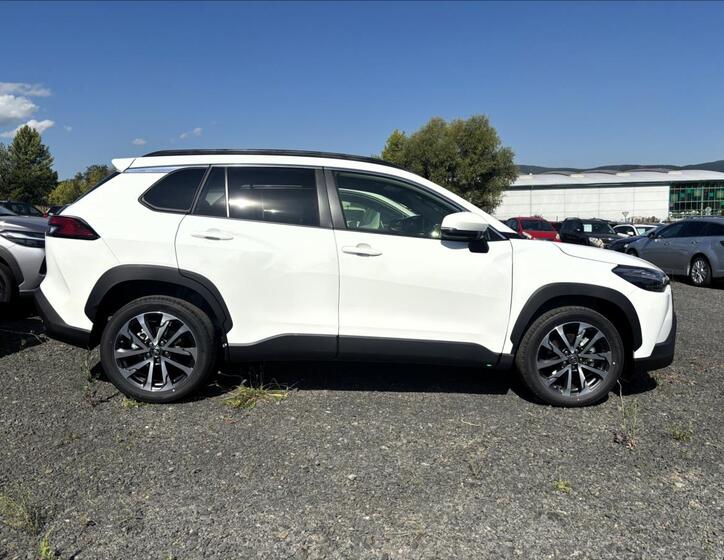 Toyota Corolla Cross 6