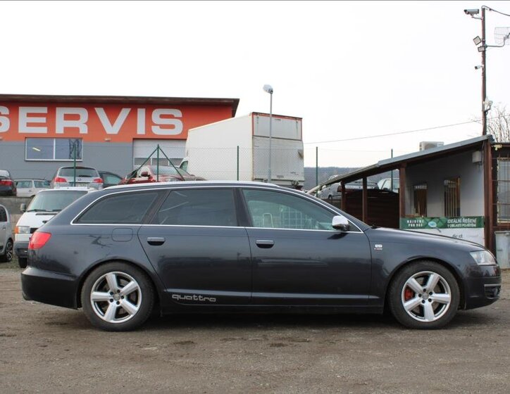 Audi A6 4