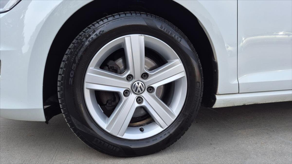 Volkswagen Golf Kombi 1,6 l 77 kw