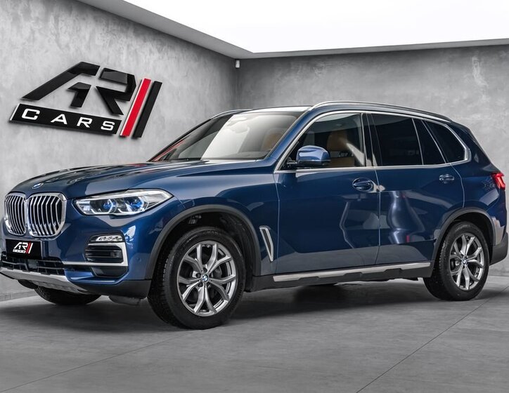 BMW X5 SUV 3,0 l 250 kw