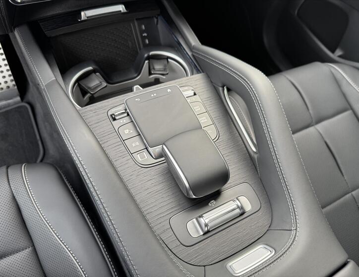 Mercedes-Benz GLS 29