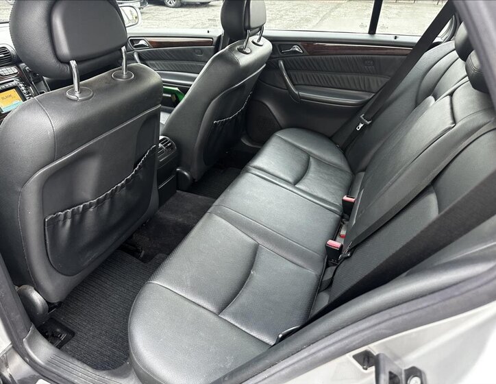 Mercedes-Benz Třídy C 12