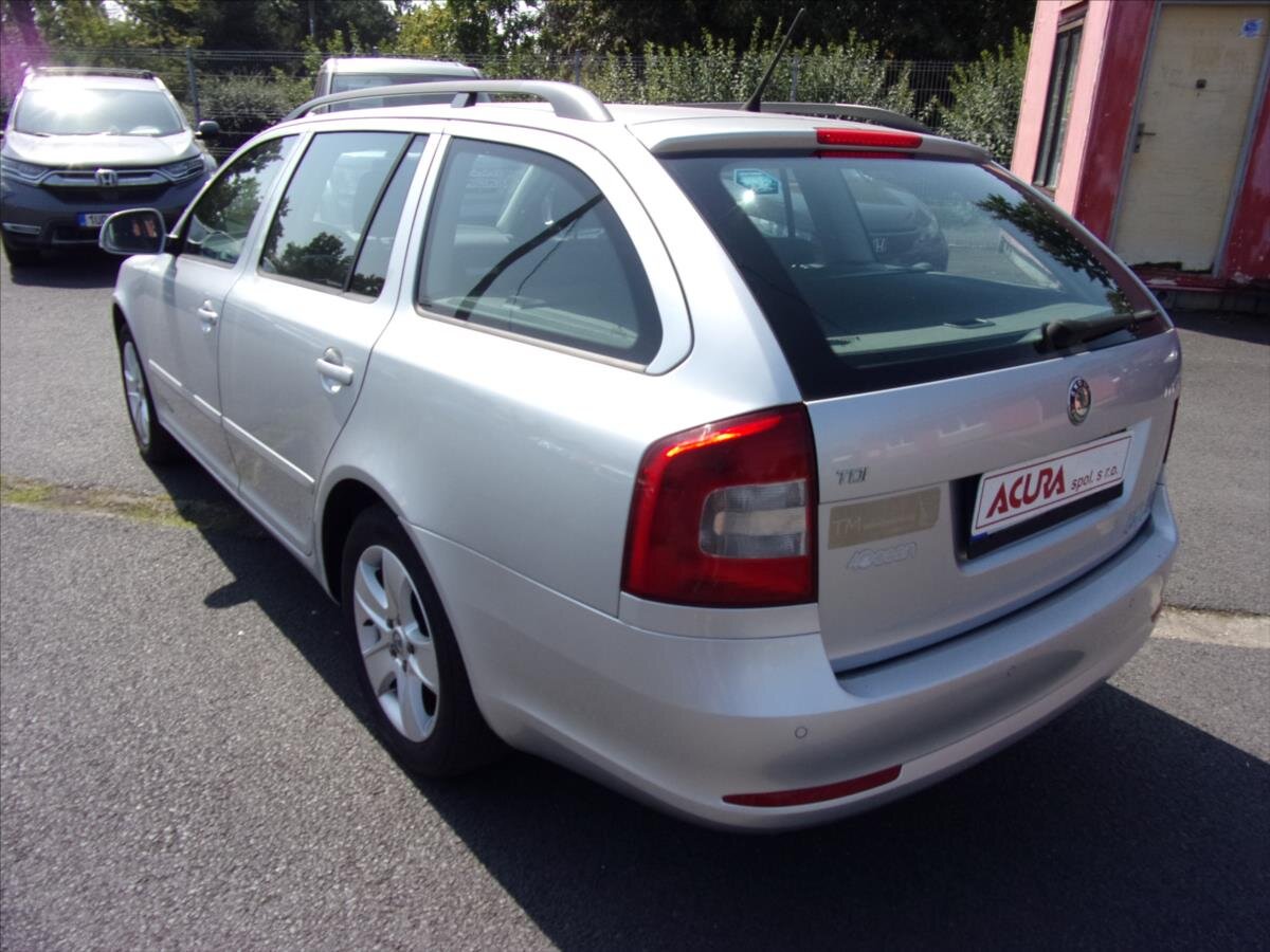 Škoda Octavia Kombi 1,6 l 77 kw