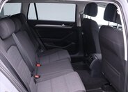 Volkswagen Passat 12