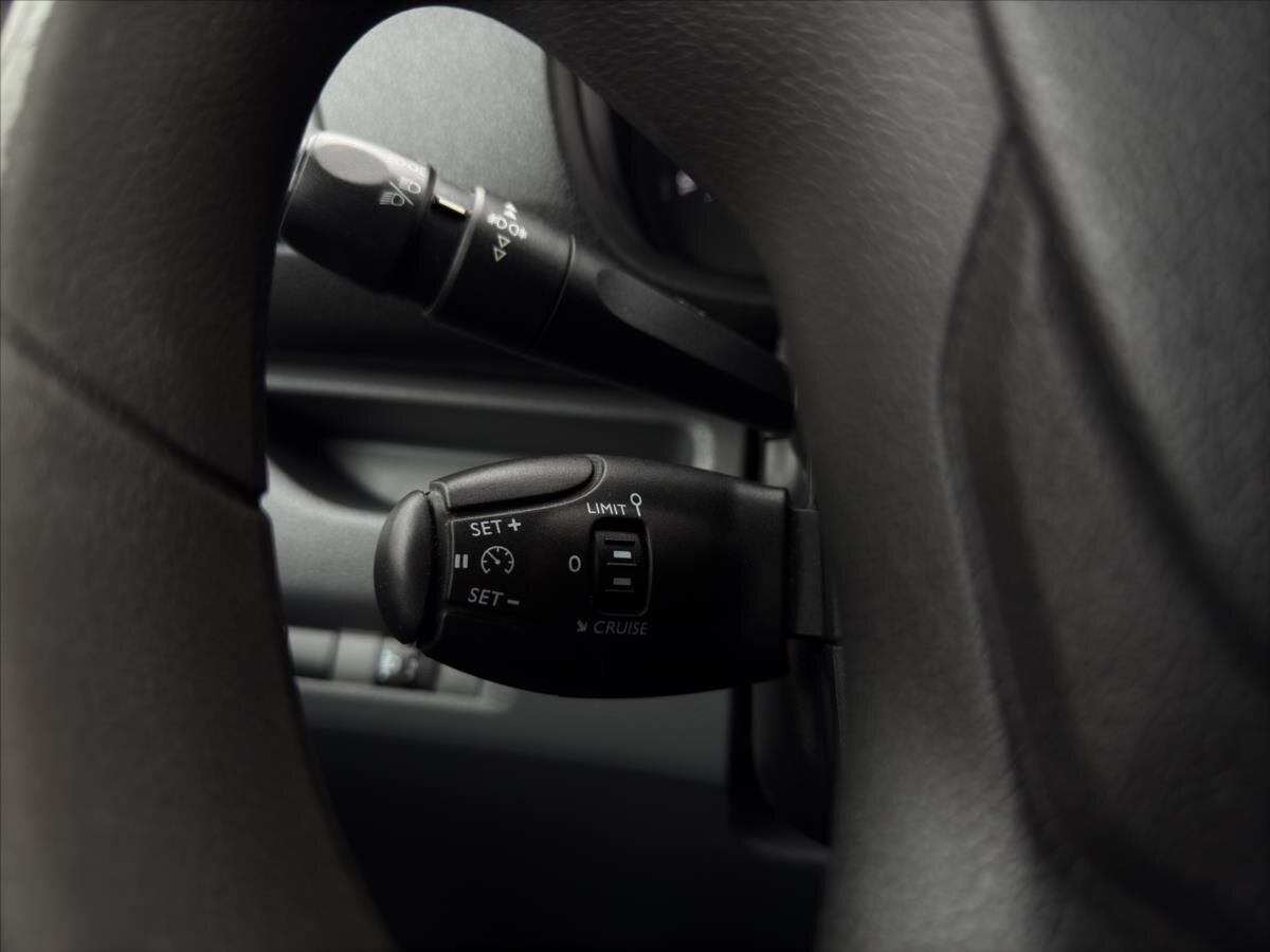 Citroën SpaceTourer MPV 2,0 l 110 kw