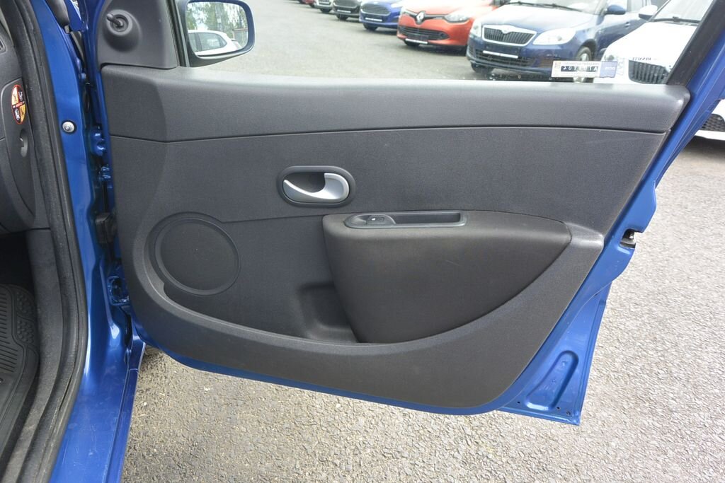Renault Clio Hatchback 1,1 l 55 kw