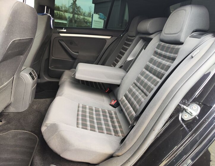 Volkswagen Golf Hatchback 2,0 l 147 kw