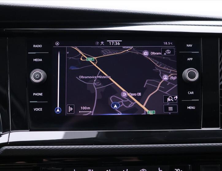 Volkswagen Multivan 28