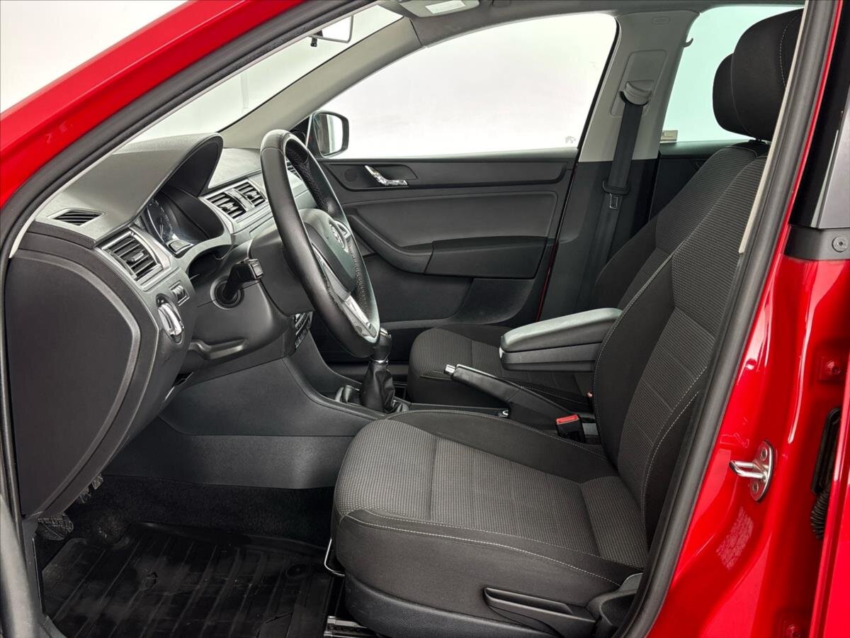 Škoda Rapid Liftback 1,2 l 77 kw