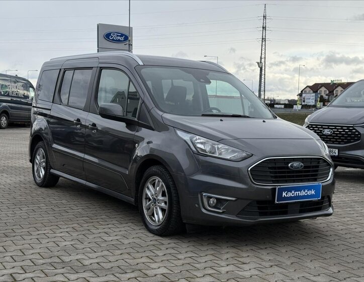 Ford Tourneo Connect 8