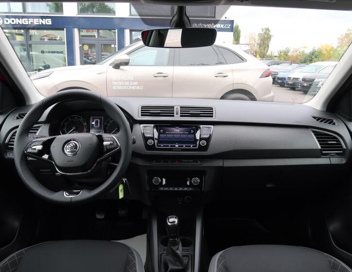 Škoda Fabia 16