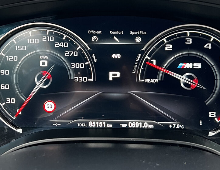 BMW M5 Sedan 4,4 l 441 kw
