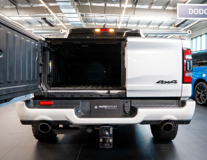 Dodge RAM Pick-up 5,7 l 295 kw