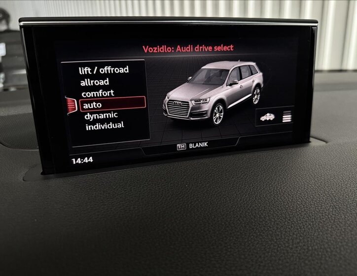 Audi Q7 SUV 3,0 l 160 kw