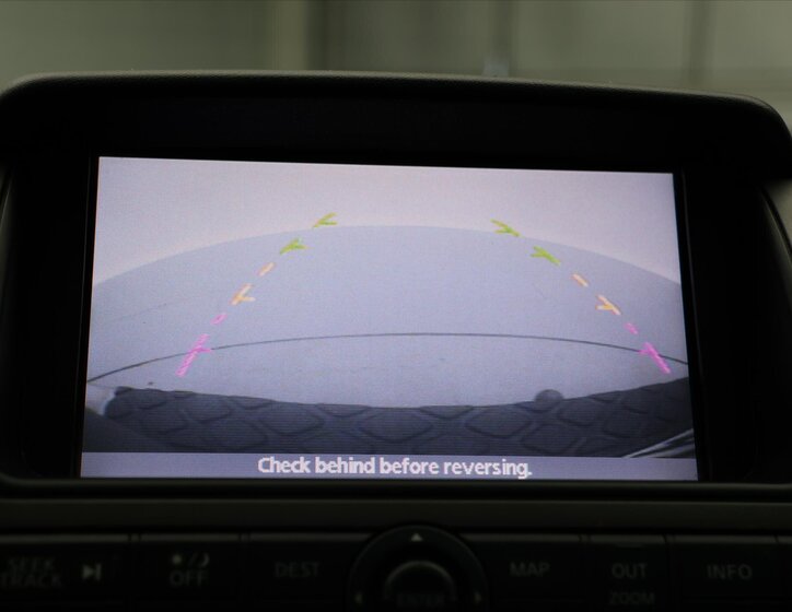 Nissan Pathfinder 24