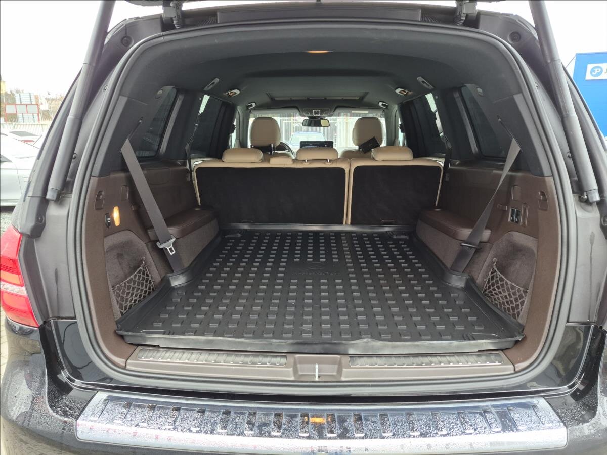 Mercedes-Benz GLS SUV / Terénní 3,0 l 190 kw