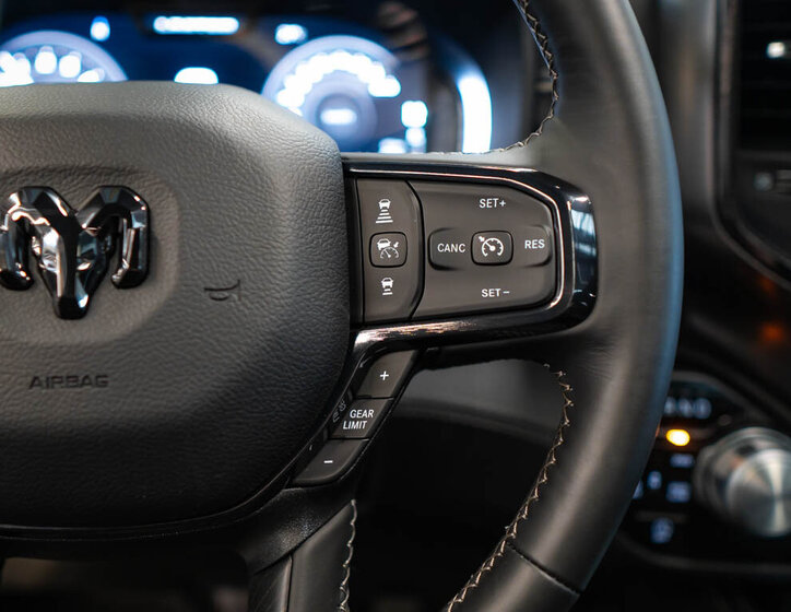 Dodge RAM Pick-up 5,7 l 291 kw