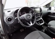 Mercedes-Benz Vito 12