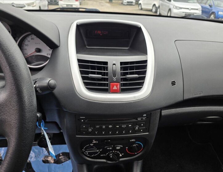Peugeot 206 Hatchback 1,1 l 44 kw
