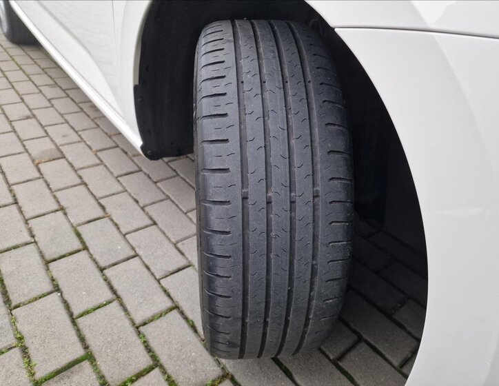 Škoda Scala Hatchback 1,6 l 85 kw