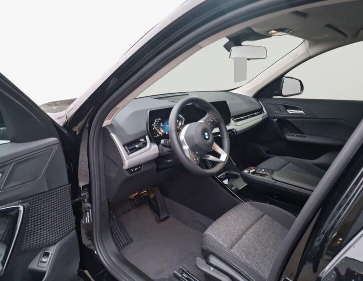 BMW X1 SUV 1,5 l 100 kw