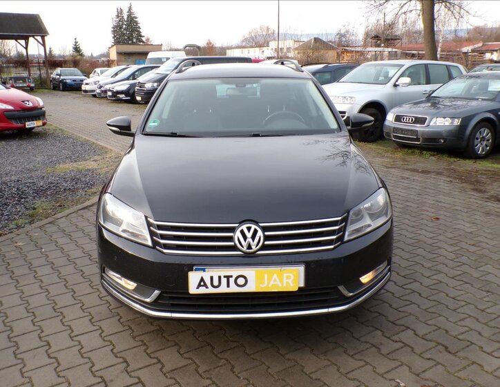 Volkswagen Passat 2
