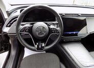 Mercedes-Benz Třídy E 24