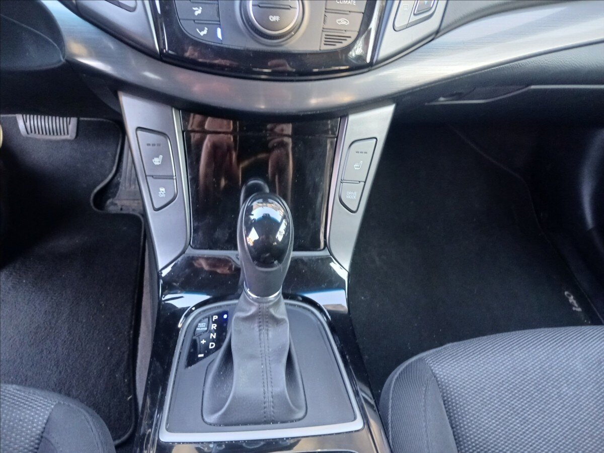 Hyundai i40 Kombi 1,6 l 100 kw