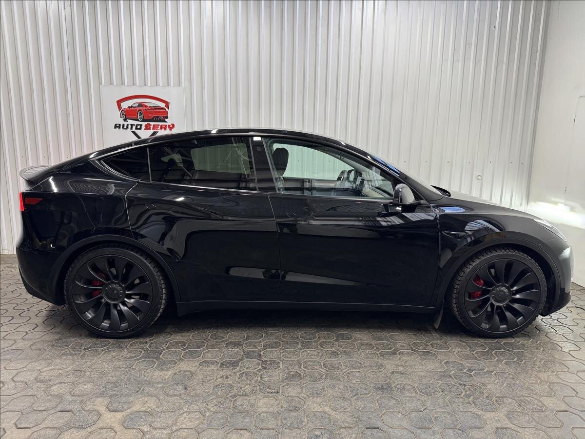 Tesla Model Y SUV 0,0 393 kw