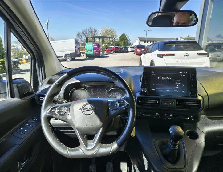 Opel Combo MPV 1,5 l 96 kw