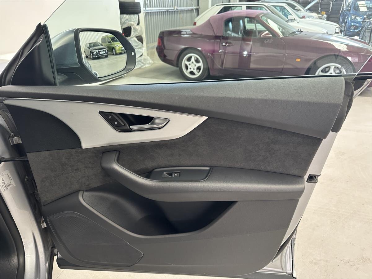 Audi SQ8 SUV 4,0 l 373 kw