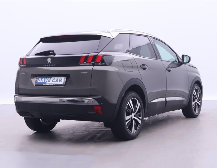 Peugeot 3008 SUV 1,2 l 96 kw