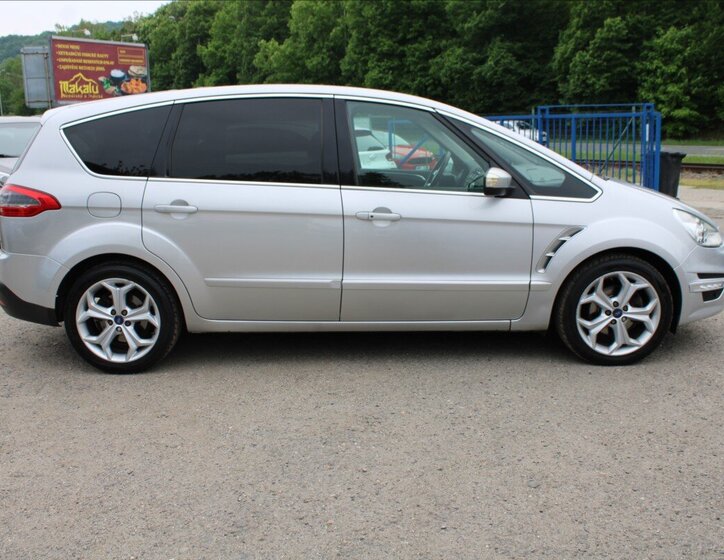Ford S-MAX MPV 2,0 l 120 kw