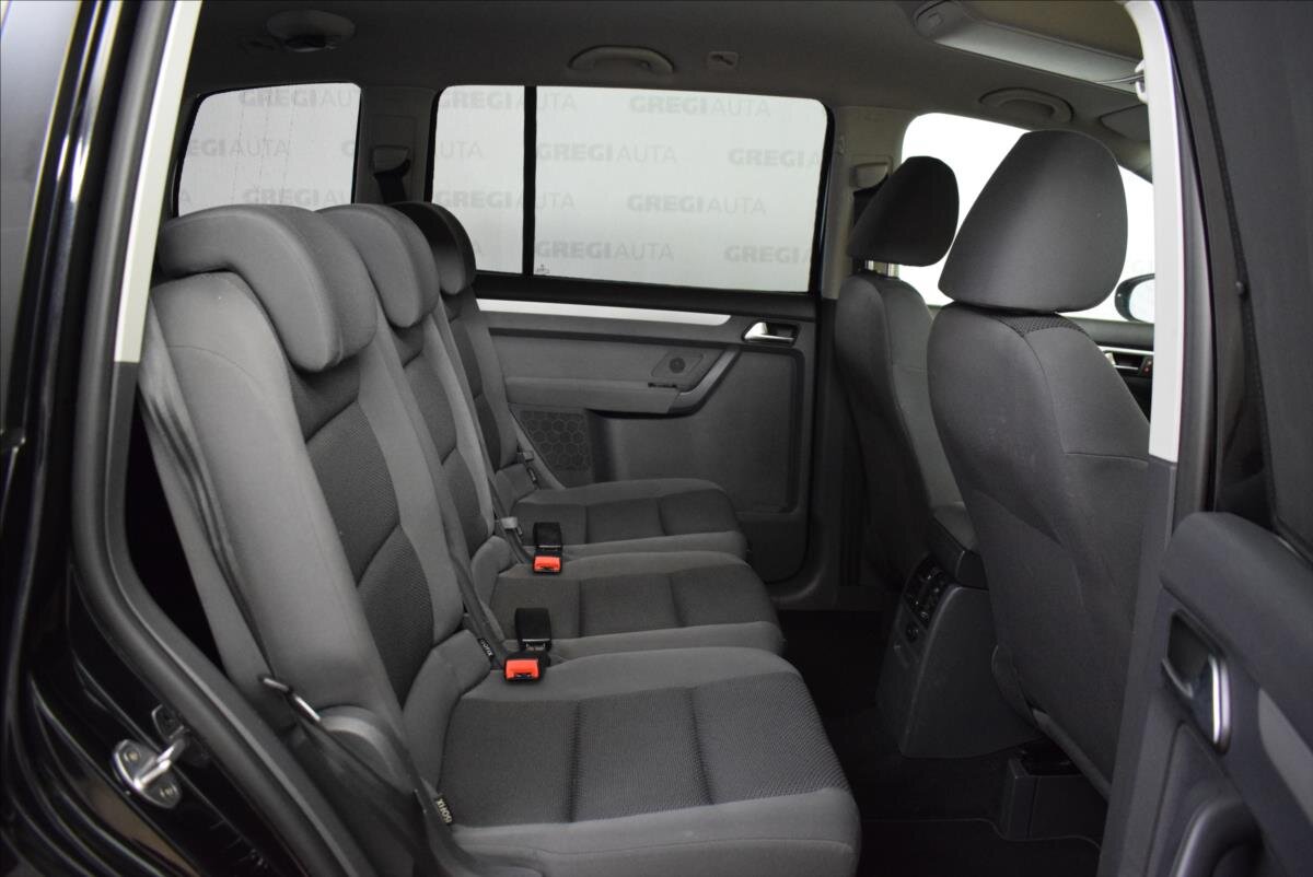 Volkswagen Touran MPV 1,6 l 77 kw